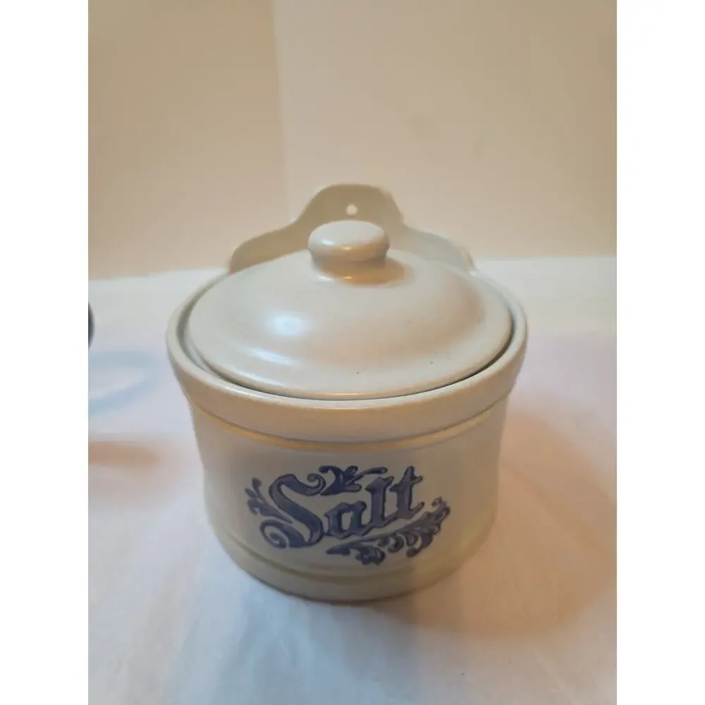 Pfaltzgraff Yorktowne Hanging Salt Box & Lid VTG Stoneware Crock Cellar 560Y